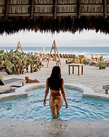 Samora Luxury Resort