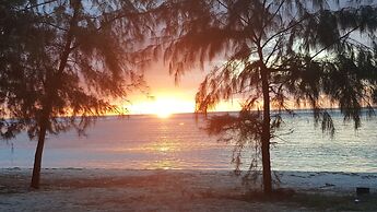 Saipan Beach Hotel