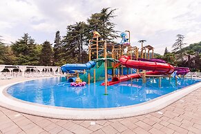Alean Family Resort & SPA Sputnik