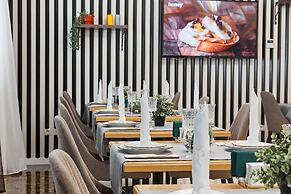 Arium Hotel