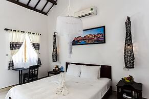 Cashew Tree Bungalow