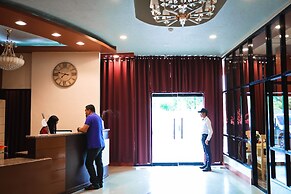 Elizabeth Hotel
