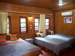 Coco Beach Bungalows