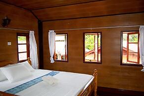 Coco Beach Bungalows