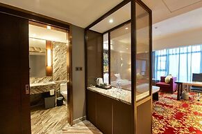 Huayu Landmark Hotel
