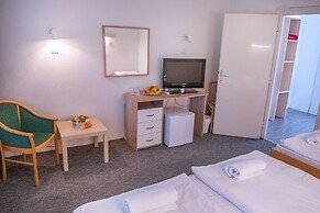 CE Napfény Hotel