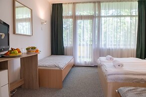 CE Napfény Hotel