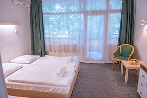 CE Napfény Hotel