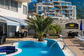 Montelux Apartments