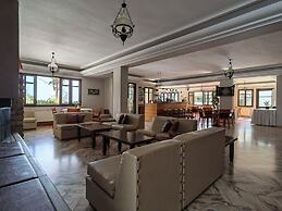 Corali Hotel