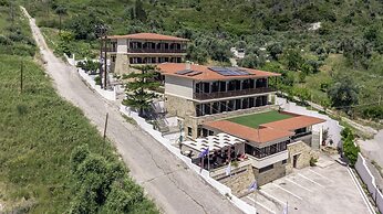 Corali Hotel