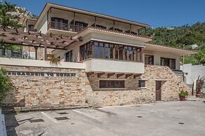 Corali Hotel