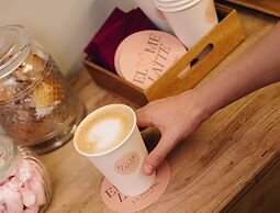 H La Paloma Boutique