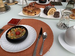 Les Suites Champenoises