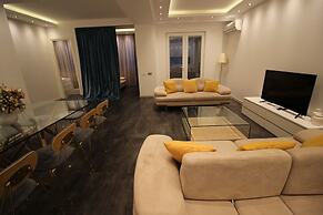 Super Luxury Apartments