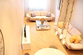 Super Luxury Apartments