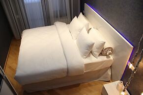 Super Luxury Apartments