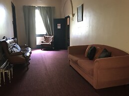 Caledonia Hotel