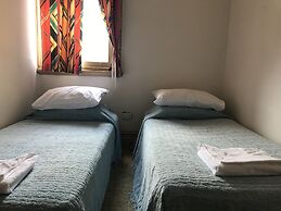 Caledonia Hotel