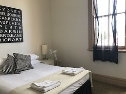 Caledonia Hotel