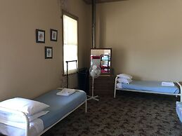 Caledonia Hotel