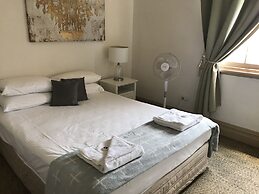 Caledonia Hotel