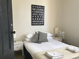 Caledonia Hotel