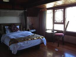 Lijiang Taohuadao Post Inn