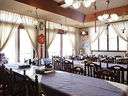 Petit Hotel P-Bow