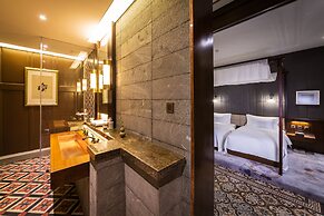 Silver Chest Boutique Hotel