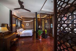 Silver Chest Boutique Hotel