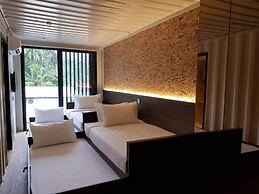 Casa Hill Resort