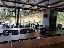 Casa Hill Resort
