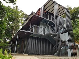 Casa Hill Resort