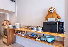 Sloth Hostel Don Mueang