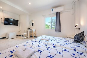 Sloth Hostel Don Mueang