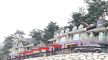 Royaltree Pension