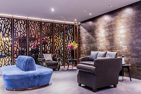 Saint Art Hotel