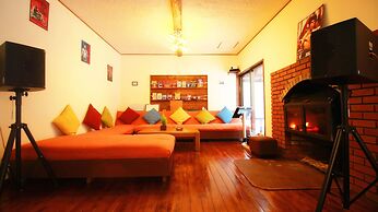 Lodge Q Hotel