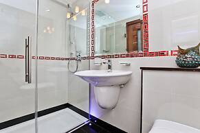 Baker Street Suites