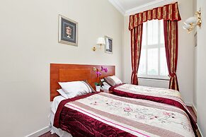 Baker Street Suites