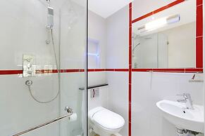 Baker Street Suites