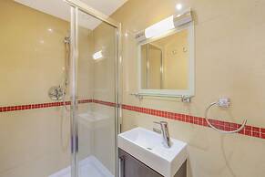 Baker Street Suites