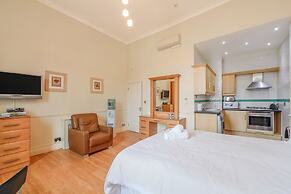 Baker Street Suites