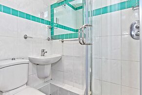 Baker Street Suites