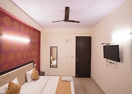 Hotel Tourist Palace