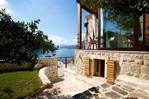 Monte Bay Retreat - Adult Only