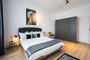 MRG Apartments