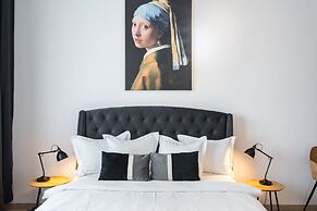 MRG Apartments