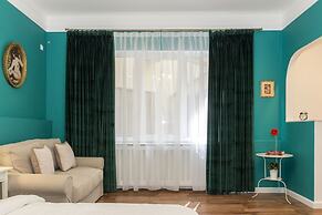 MRG Apartments